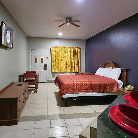 Texas Inn And Suites Rgv Единбург Екстер'єр фото