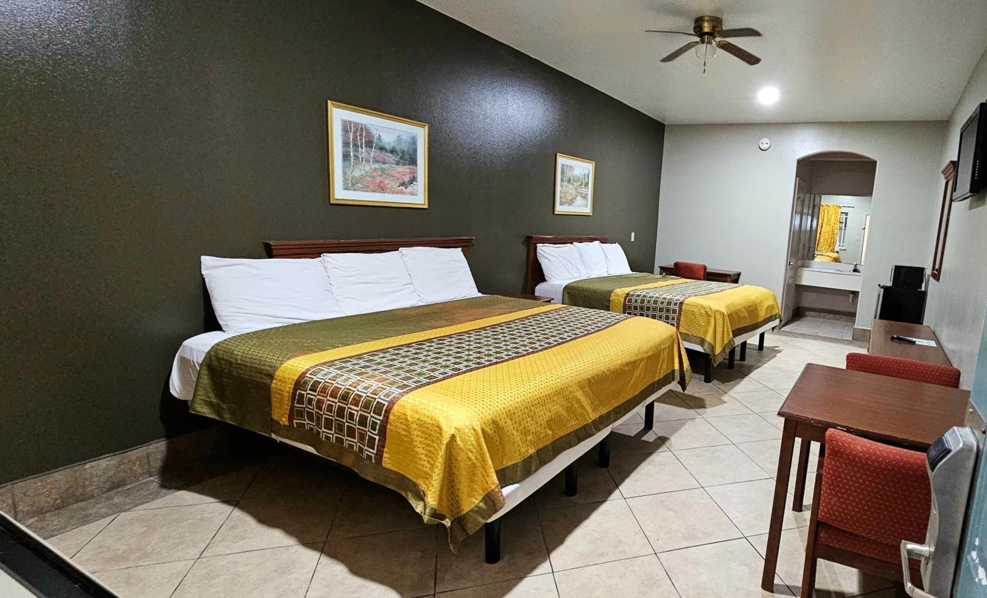 Texas Inn And Suites Rgv Единбург Екстер'єр фото