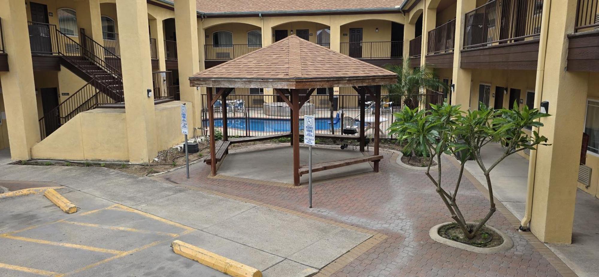 Texas Inn And Suites Rgv Единбург Екстер'єр фото