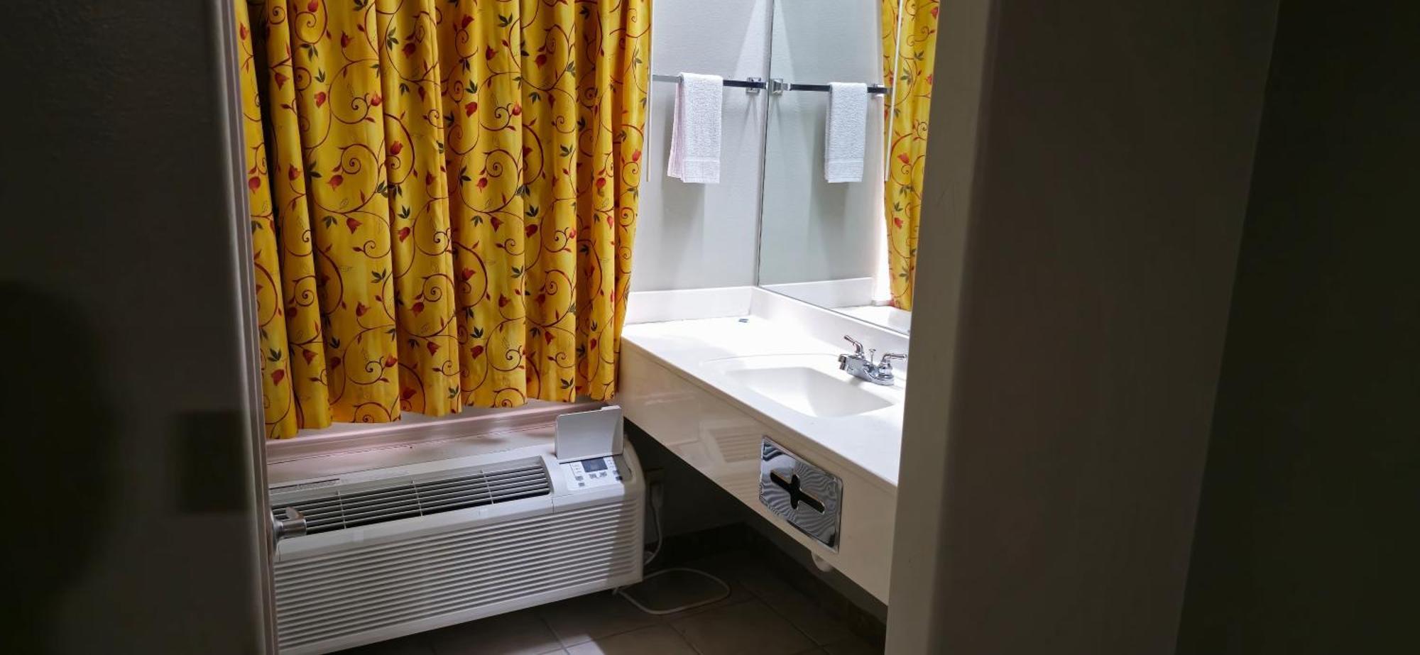 Texas Inn And Suites Rgv Единбург Екстер'єр фото