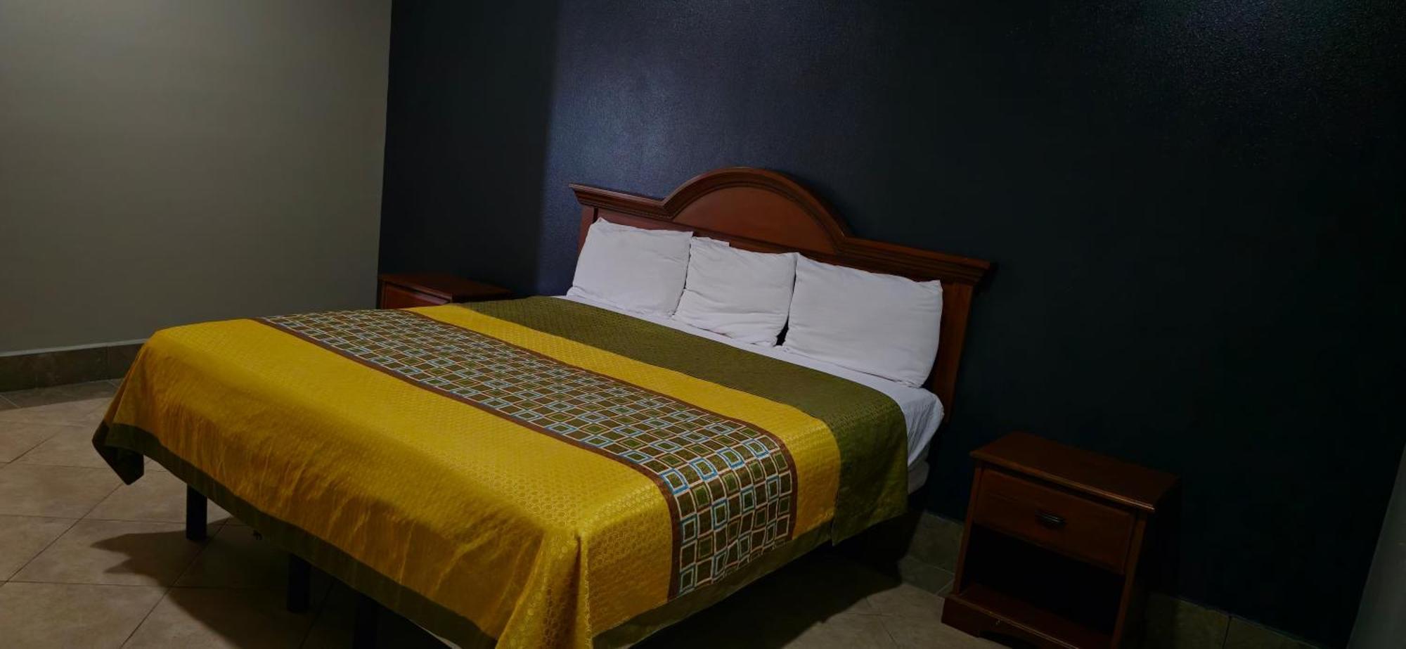 Texas Inn And Suites Rgv Единбург Екстер'єр фото