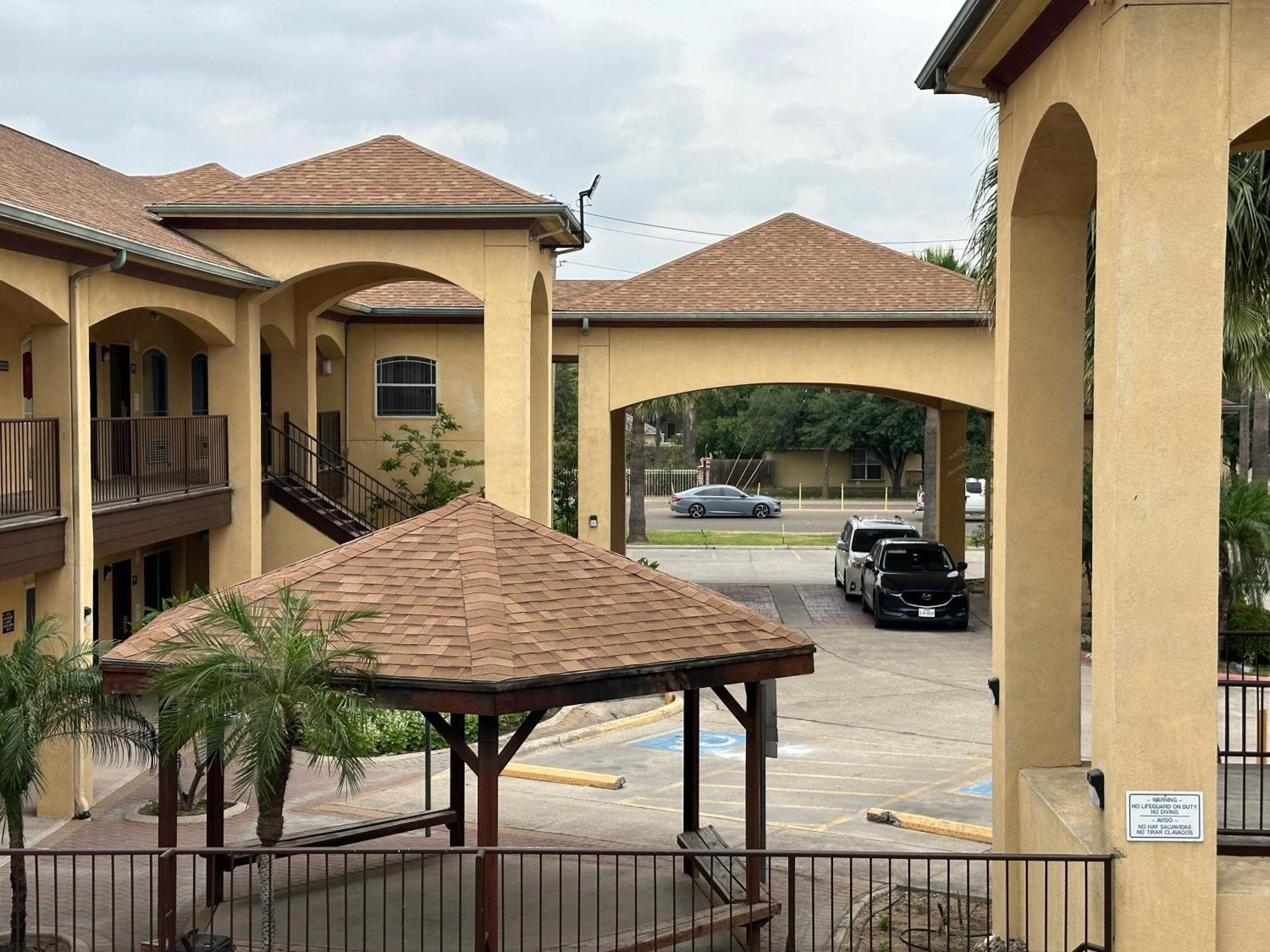 Texas Inn And Suites Rgv Единбург Екстер'єр фото